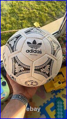 Adidas Etrusco Unico 1990 ITALIA Official Matchball Made In France
