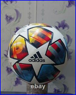 Adidas Final Uefa Champion League 2022 Fifa Quality Match Football + Box, Size 5