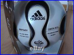 Adidas Fussball Teamgeist Opening OMB WM 2006 Matchball Deutschland imprint