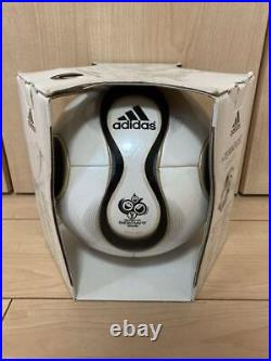 Adidas Official Ball Germany 2006 FIFA World Cup Soccer Teamgeist authentic NEW