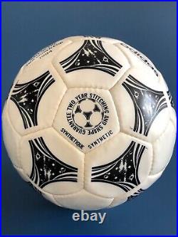 Adidas Questra Official Match Ball Of The Fifa World Cup 1994 In USA