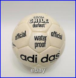 Adidas Super Chile Durlast 1978 Fussball matchball / signiert Nationalmannschaft