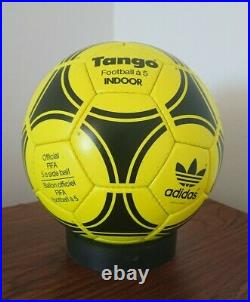 Adidas Tango Football à 5 INDOOR Official FIFA 5 a side ball, very rare, age 80s
