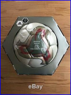FIFA World Cup 2002 tournament official ball adidas FEVERNOVA size 5 F/S JAPAN