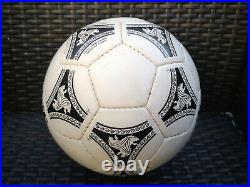 Fussball world cup Italien 1990 Etrusco Adidas matchball
