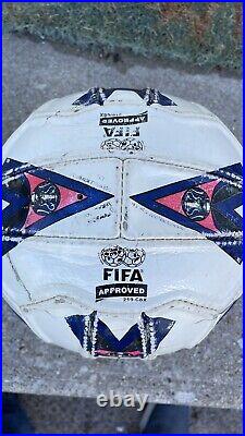 MITRE ULTIMAX OFFICIAL F. A. CUP MATCH BALL FIFA APPROVED USED Size 5 AXA