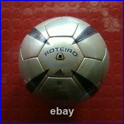 Roteiro official match ball Euro 2004