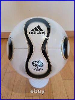 Teamgeist Germany FIFA World Cup 2006 Adidas Official Soccer Ball Size 5 perfect