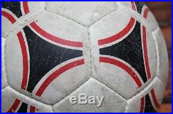 Ultra rare ADIDAS TANGO ROSARIO ball FIFA vintage red black world cup balon